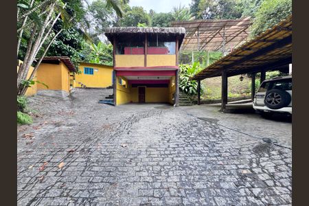 Casa à venda com 4000m², 8 quartos e 10 vagasÁrea externa