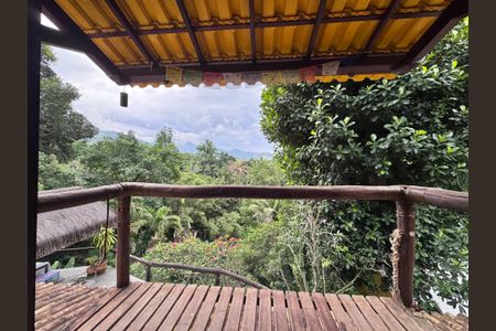 Casa à venda com 4000m², 8 quartos e 10 vagasSuíte 2 - Varanda