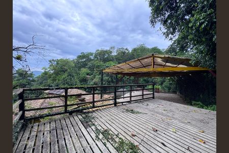 Casa à venda com 4000m², 8 quartos e 10 vagasÁrea externa