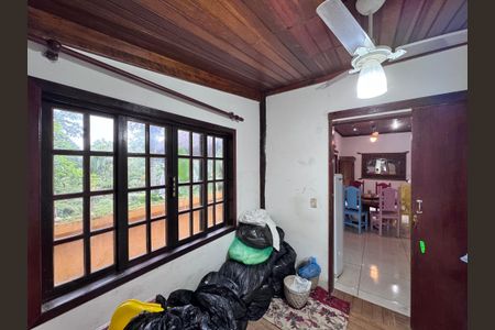 Casa à venda com 4000m², 8 quartos e 10 vagasDependência - Quarto 