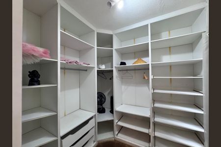 Casa à venda com 4000m², 8 quartos e 10 vagasSuíte 2 - Closet
