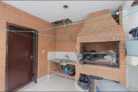 Casa à venda com 360m², 5 quartos e 5 vagasChurrasqueira