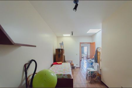 Quarto de casa à venda com 5 quartos, 360m² em Jardim da Gloria, São Paulo