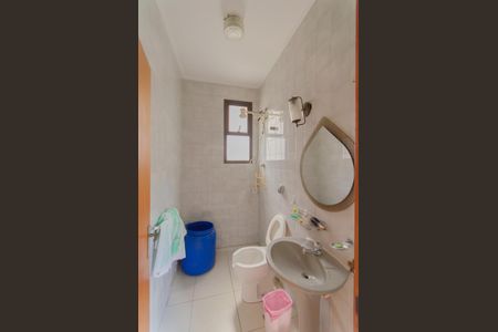 Casa à venda com 360m², 5 quartos e 5 vagasÁrea de Serviço