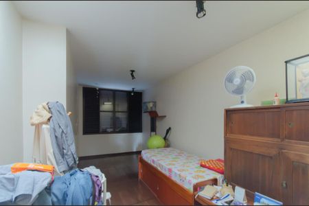 Casa à venda com 360m², 5 quartos e 5 vagasQuarto