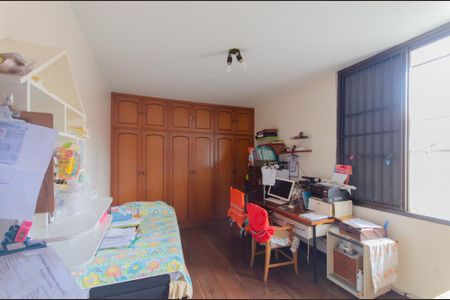 Casa à venda com 360m², 5 quartos e 5 vagasSuíte 1