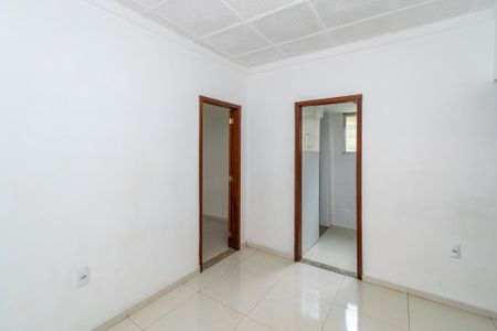 Sala de casa para alugar com 2 quartos, 55m² em Jardim América, Rio de Janeiro
