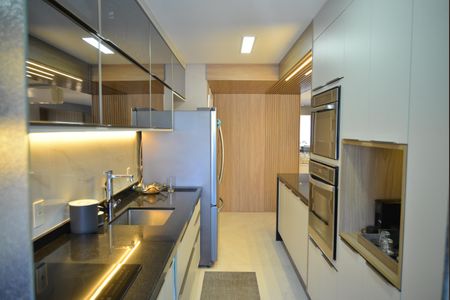 Apartamento à venda com 113m², 2 quartos e 2 vagasCozinha