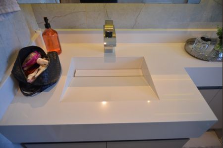 Apartamento à venda com 113m², 2 quartos e 2 vagasBanheiro da Suíte 2