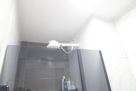 Banheiro de apartamento para alugar com 2 quartos, 37m² em Socorro, São Paulo