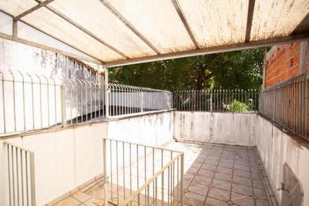 Casa à venda com 81m², 2 quartos e 1 vaga Casa à venda com 81m², 2 quartos e 1 vagaVARANDA