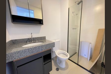 Studio para alugar com 32m², 1 quarto e sem vaga Studio para alugar com 32m², 1 quarto e sem vagaBanheiro