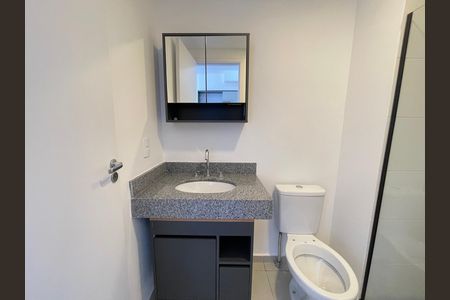 Studio para alugar com 32m², 1 quarto e sem vaga Studio para alugar com 32m², 1 quarto e sem vagaBanheiro