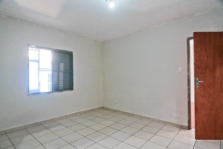 Casa para alugar com 57m², 2 quartos e sem vaga Casa para alugar com 57m², 2 quartos e sem vagaSuíte