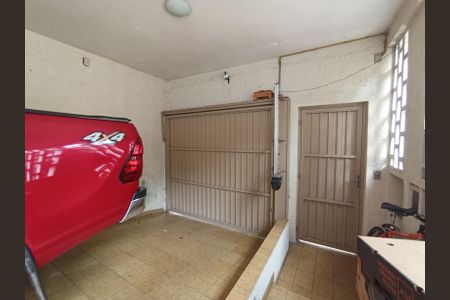 Casa de condomínio à venda com 615m², 3 quartos e 4 vagas