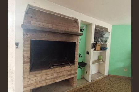 Casa de condomínio à venda com 615m², 3 quartos e 4 vagas