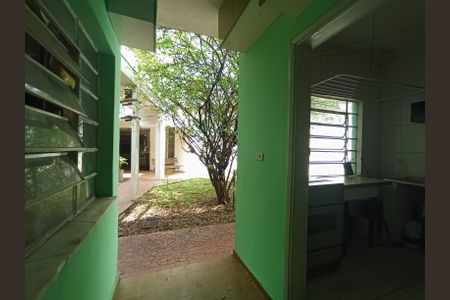 Casa de condomínio à venda com 615m², 3 quartos e 4 vagas