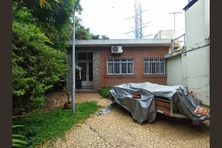 Casa de condomínio à venda com 615m², 3 quartos e 4 vagas