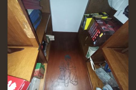 Casa de condomínio à venda com 615m², 3 quartos e 4 vagas