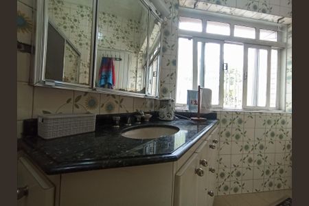 Casa de condomínio à venda com 615m², 3 quartos e 4 vagas