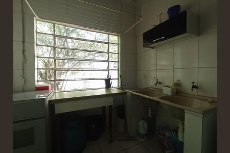 Casa de condomínio à venda com 615m², 3 quartos e 4 vagas