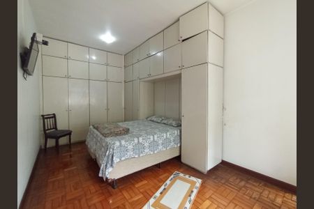 Casa de condomínio à venda com 615m², 3 quartos e 4 vagas