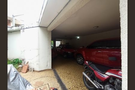 Casa de condomínio à venda com 615m², 3 quartos e 4 vagas