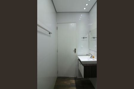 Apartamento à venda com 63m², 2 quartos e 1 vagaBanheiro Social