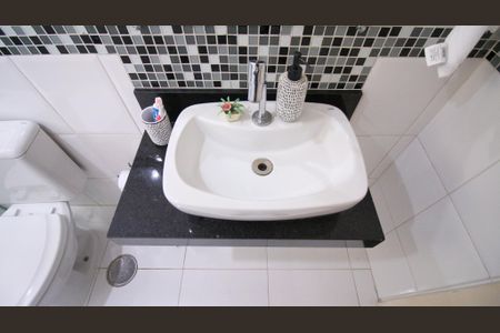 Apartamento à venda com 52m², 2 quartos e 1 vagaBanheiro Social