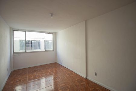 Sala de apartamento para alugar com 1 quarto, 50m² em Colubandê, São Gonçalo