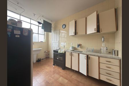 Apartamento à venda com 3 quartos, 95m² em Santa Lúcia, Belo Horizonte