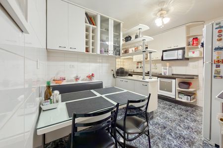 Apartamento à venda com 125m², 3 quartos e 1 vagaCozinha