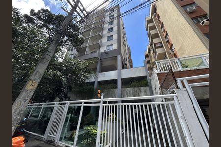 Apartamento para alugar com 80m², 2 quartos e 1 vagaFachada