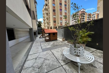 Apartamento para alugar com 80m², 2 quartos e 1 vagaÁrea comum - Playground