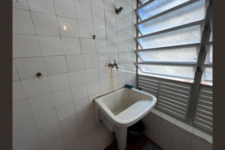 Apartamento para alugar com 80m², 2 quartos e 1 vagaÁrea de Serviço