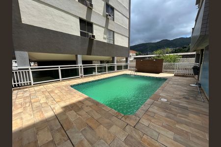 Apartamento para alugar com 80m², 2 quartos e 1 vagaÁrea comum - Piscina