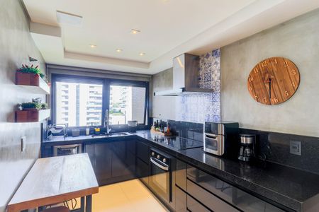 Apartamento à venda com 168m², 3 quartos e 3 vagasCozinha 
