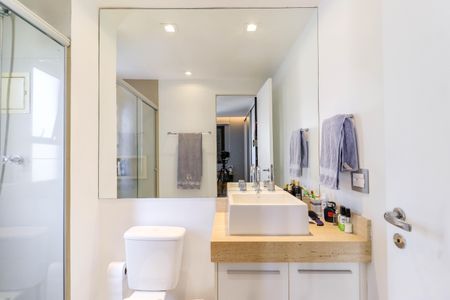 Apartamento à venda com 168m², 3 quartos e 3 vagasBanheiro da Suíte 2