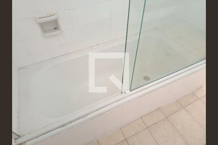 Banheiro de apartamento à venda com 1 quarto, 53m² em Jardim Paulista, São Paulo