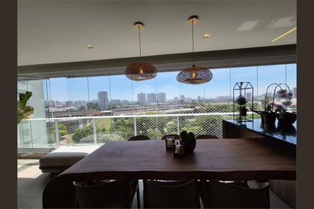 Apartamento à venda com 3 quartos, 134m² em Vila Anastácio, São Paulo