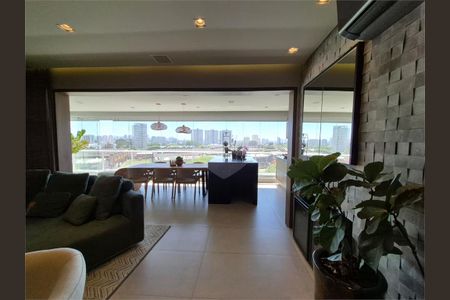 Apartamento à venda com 3 quartos, 134m² em Vila Anastácio, São Paulo