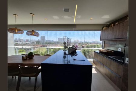 Apartamento à venda com 3 quartos, 134m² em Vila Anastácio, São Paulo