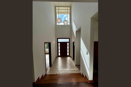 Casa à venda com 552m², 4 quartos e 6 vagas