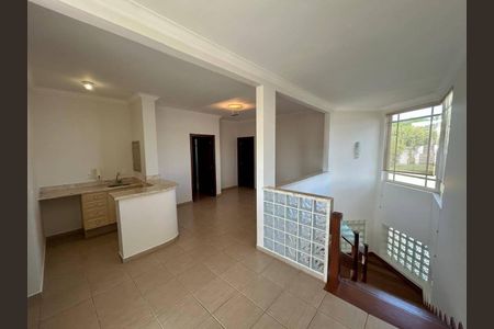Casa à venda com 552m², 4 quartos e 6 vagas