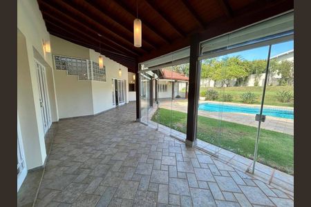 Casa à venda com 552m², 4 quartos e 6 vagas