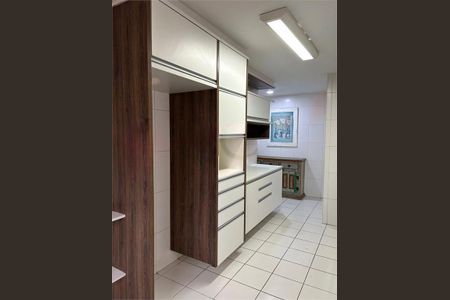 Apartamento à venda com 3 quartos, 186m² em Chácara Santo Antônio, São Paulo