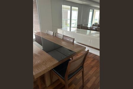 Apartamento à venda com 3 quartos, 186m² em Chácara Santo Antônio, São Paulo