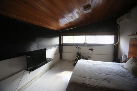 Apartamento à venda com 150m², 3 quartos e 1 vagaSuite cobertura