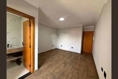 Casa à venda com 3 quartos, 160m² em Vila Carrão, São Paulo