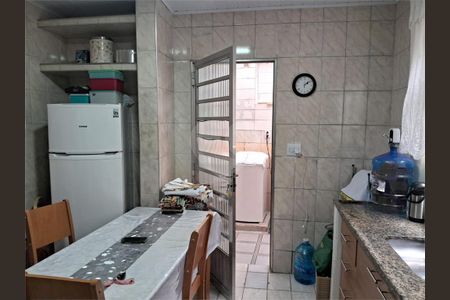 Casa à venda com 178m², 2 quartos e 1 vaga